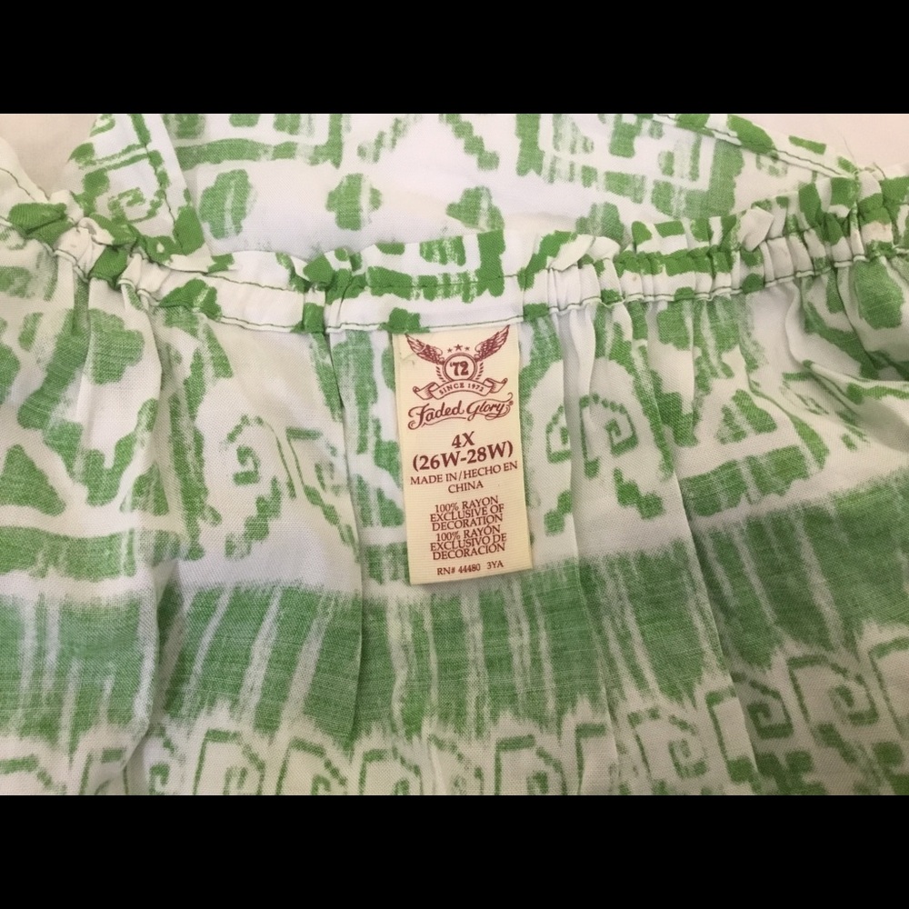 Ladies blouse - Picture 3 of 3